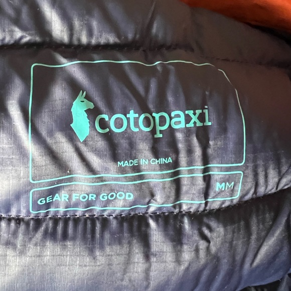 Blending responsibly sourced down with a streamlined design, the Fuego Down Vest - Picture 6 of 6